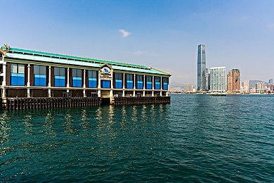 《我被女神盯上了》Steam特别好评 全是美女很养眼